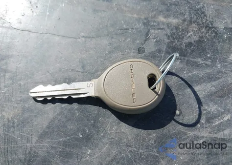 2005 Chrysler 300 from USA, damaged, VIN 2C3JA43R55H139275